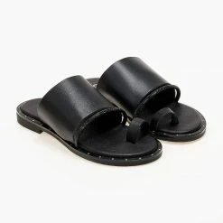 Σανδάλια ESTIL δερμάτινα με σειρά Strass - Μαύρο 9 Σανδάλια ESTIL δερμάτινα με σειρά Strass - Μαύρο -Σανδάλια κατάστημα sandalia estil dermatina me seira strass 104530 1hki