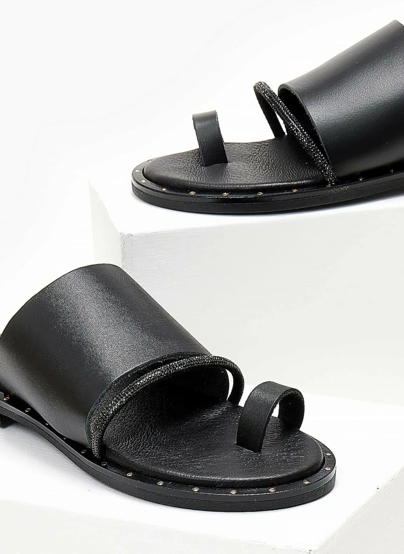Σανδάλια ESTIL δερμάτινα με σειρά Strass - Μαύρο 5 Σανδάλια ESTIL δερμάτινα με σειρά Strass - Μαύρο - Image 3