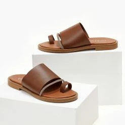 Σανδάλια ESTIL δερμάτινα με σειρά Strass - Ταμπά 11 Σανδάλια ESTIL δερμάτινα με σειρά Strass - Ταμπά -Σανδάλια κατάστημα sandalia estil dermatina me seira strass 104531 92ah