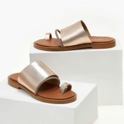 Σανδάλια ESTIL δερμάτινα με σειρά Strass - Χαλκός 14 Σανδάλια ESTIL δερμάτινα με σειρά Strass - Χαλκός -Σανδάλια κατάστημα sandalia estil dermatina me seira strass 104532 m1ac