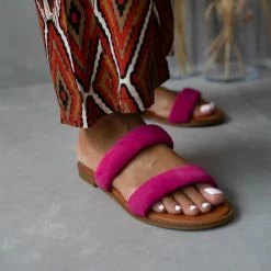 Σανδάλια καστόρινα ESTIL με Pufffed φάσες - Φούξια 14 Σανδάλια καστόρινα ESTIL με Pufffed φάσες - Φούξια -Σανδάλια κατάστημα sandalia kastorina estil me pufffed fases 105263 yxrf