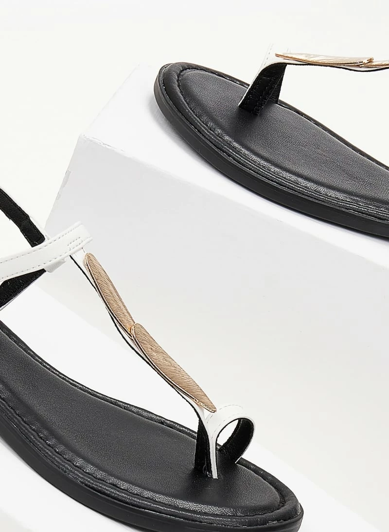 The Fashion Project Σανδάλια με κάθετο λουράκι και διακοσμητικό - Λευκό 7 The Fashion Project Σανδάλια με κάθετο λουράκι και διακοσμητικό - Λευκό - Image 5