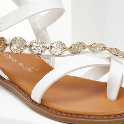 The Fashion Project Σανδάλια με στρογγυλά μεταλλικά στοιχεία - Λευκό 13 The Fashion Project Σανδάλια με στρογγυλά μεταλλικά στοιχεία - Λευκό -Σανδάλια κατάστημα sandalia me stroggula metallika stoixeia 104884 mi3c