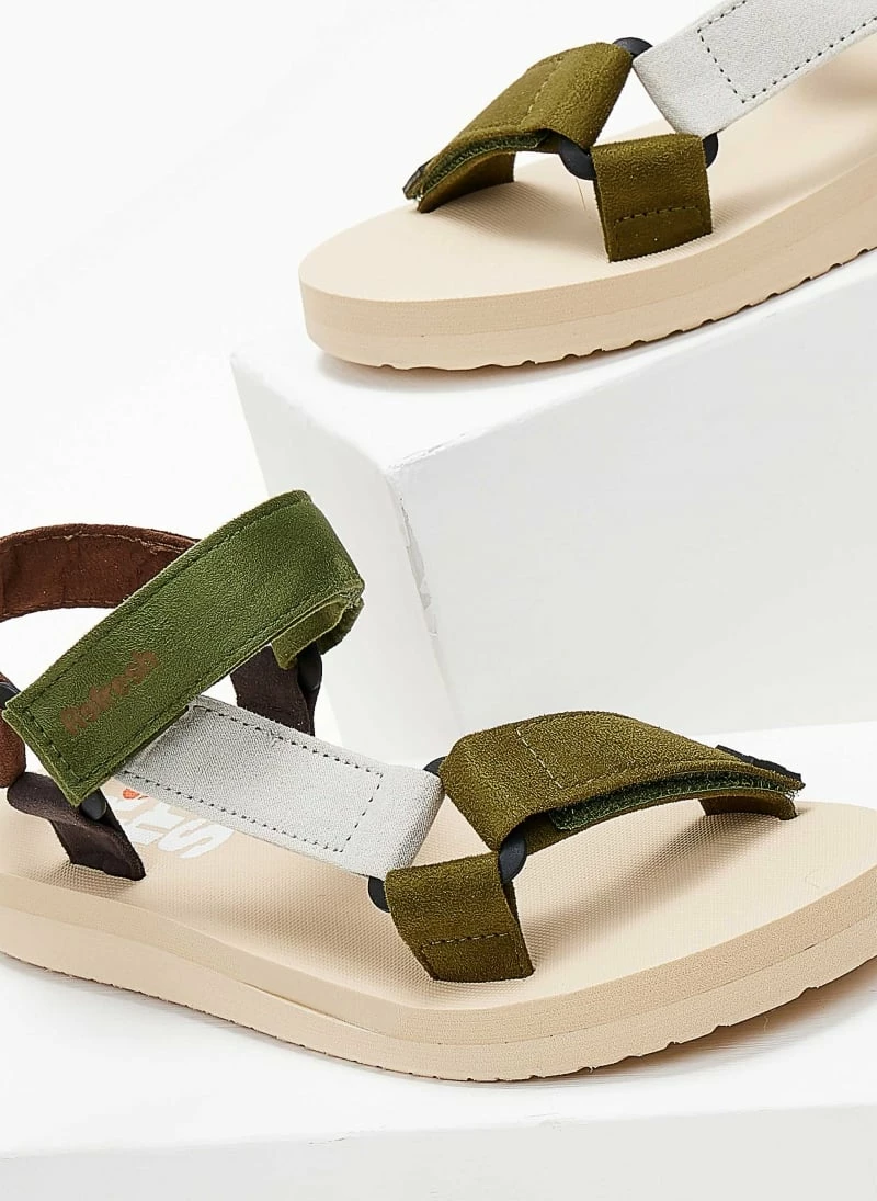 Σανδάλια Suede με Velcro αυτοκόλλητα REFRESH 79821 - Χακί 4 Σανδάλια Suede με Velcro αυτοκόλλητα REFRESH 79821 - Χακί - Image 2